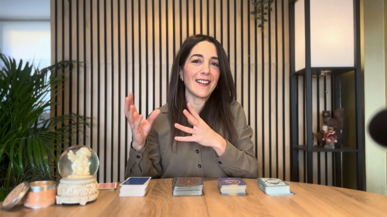 ¿QUÉ VA A PASAR❓PREGUNTA LO QUE QUIERAS🏹TAROT INTERACTIVO🤔ELIGE UNA CARTA