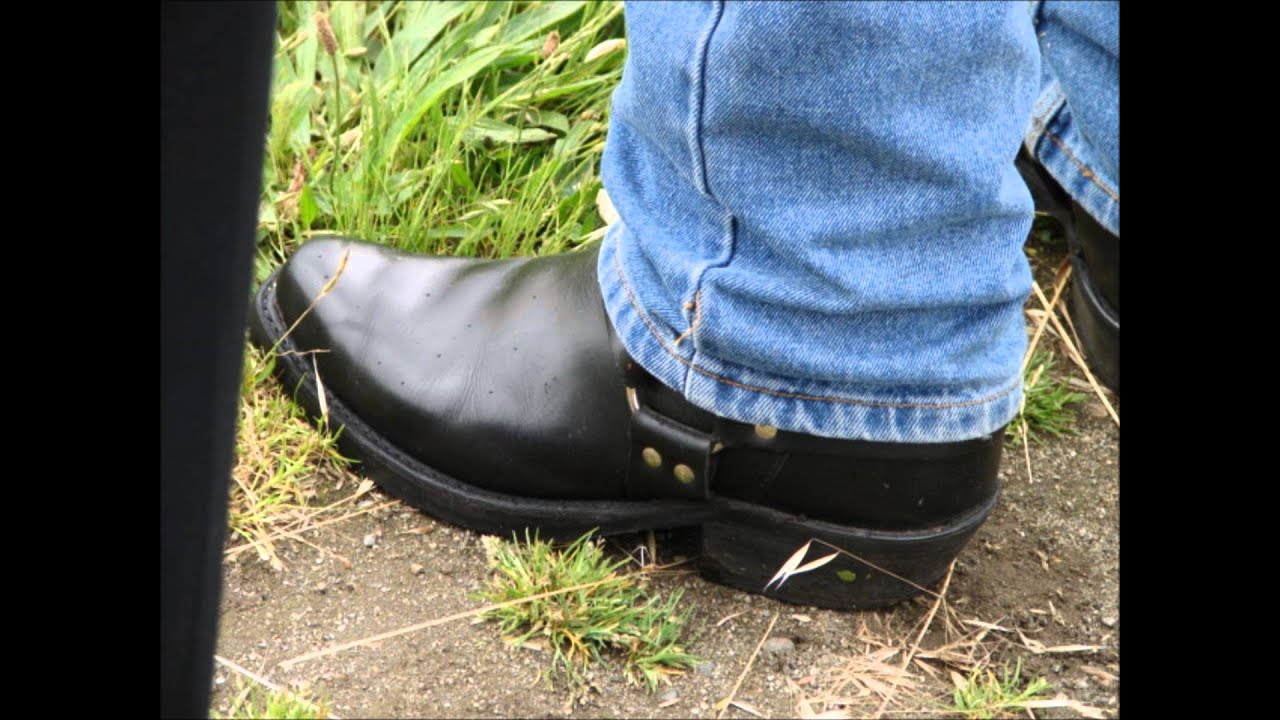bootphotos 040 - Compilation 06 - Harness Boots Two