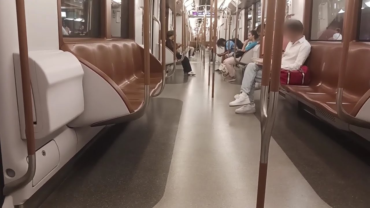 [STIB] CAF M7 sur la ligne 1 entre Roodebeek et Gare de l'Ouest