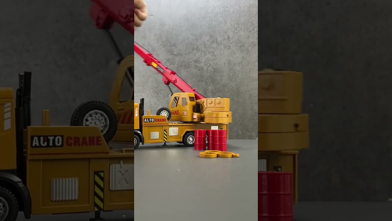 The crane toy with the door and rotating workbench is here!