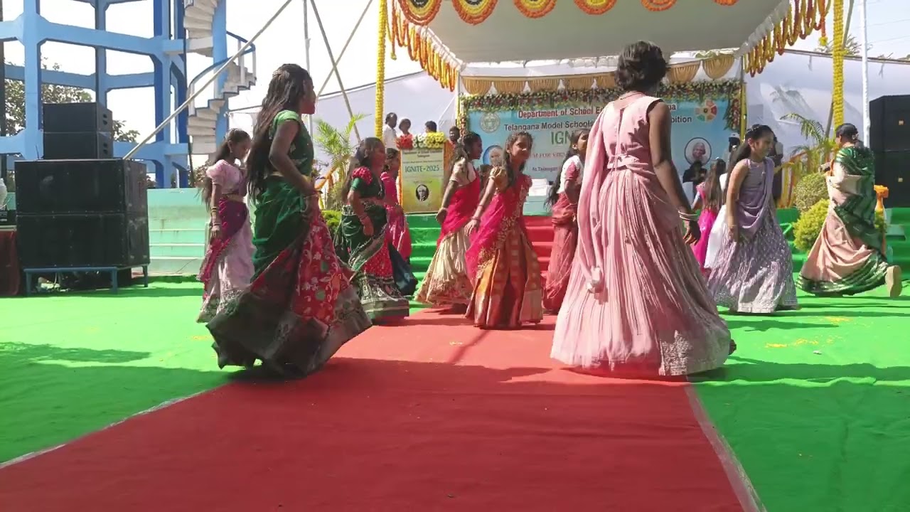 #folksong #dance #studentlife #students #school @srisathyasaigrammarhighsch5520 