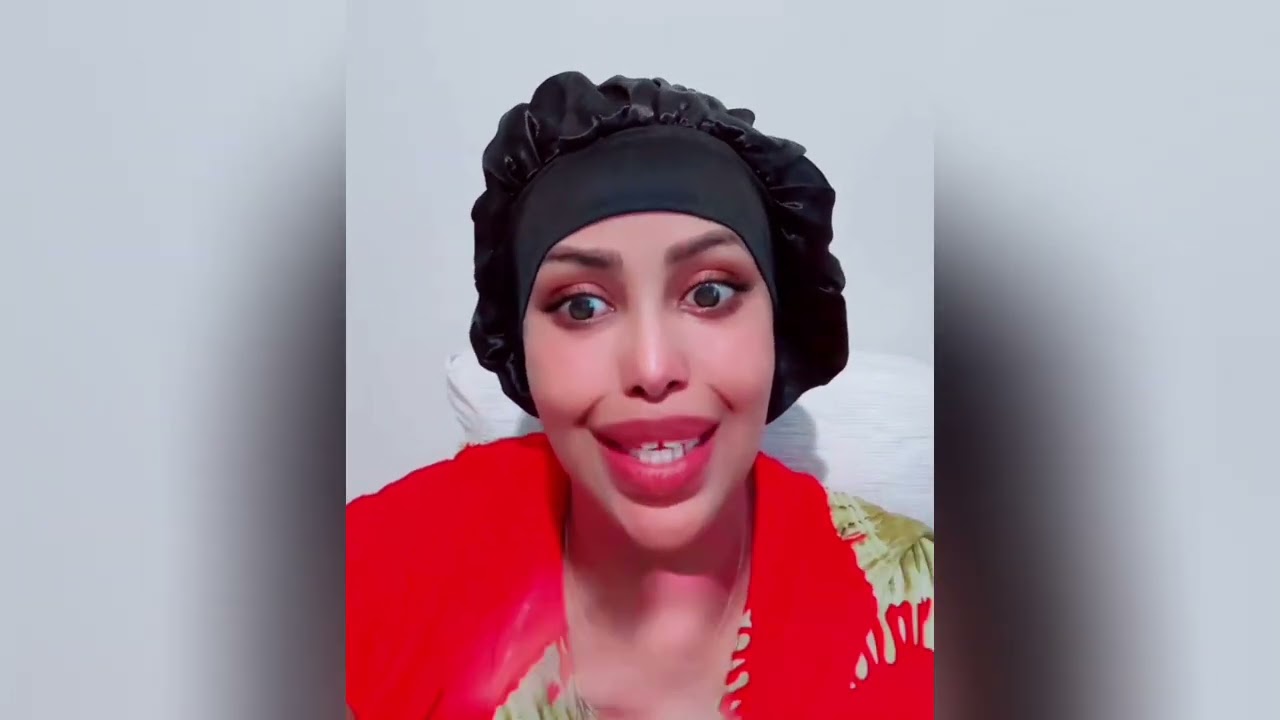 DEG DEG QUEEN QAAWAN OO CABSAN LIVE SOO GASHEY SIRAHEEDA OO DHANA BANAANKA KEENTEY