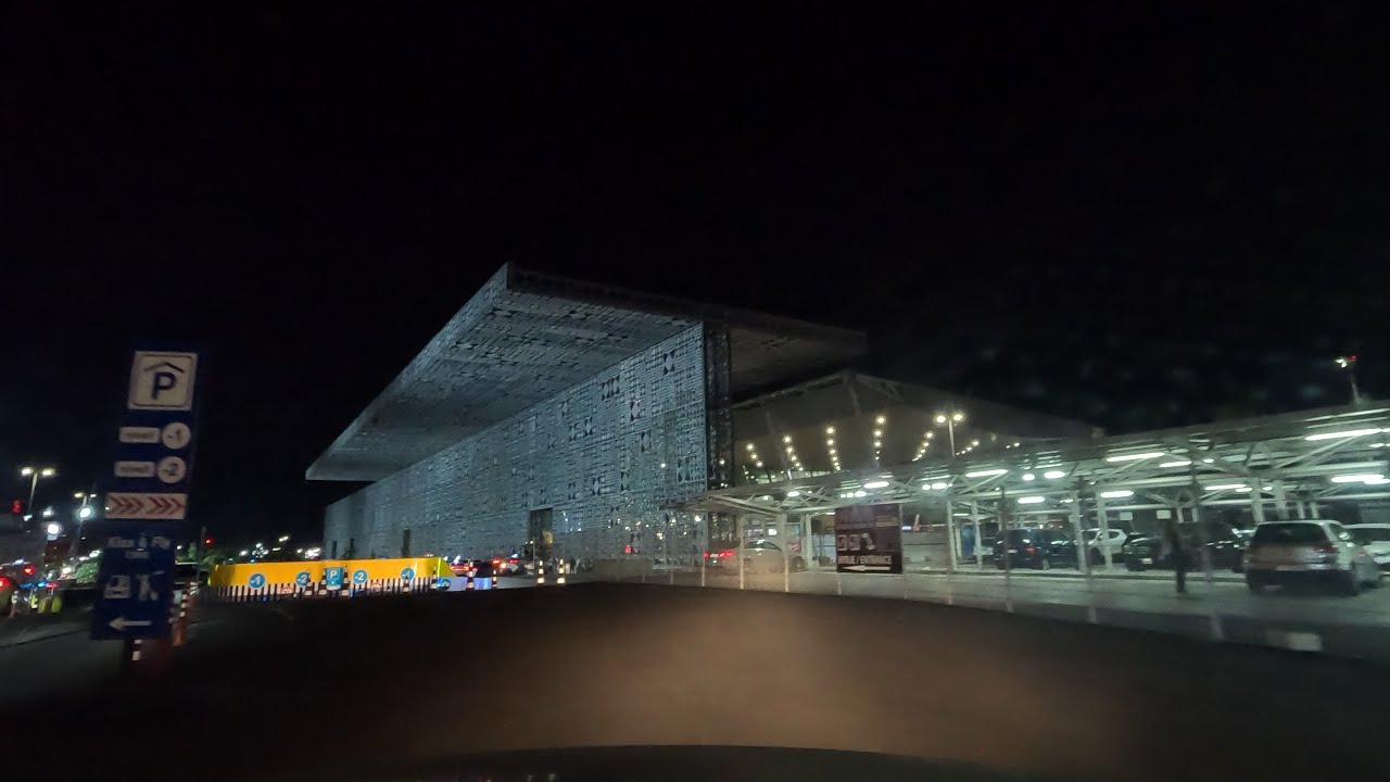 Drejt airportit të Tiranës | Tirana Airport | Tirana 4k 2025 🇦🇱