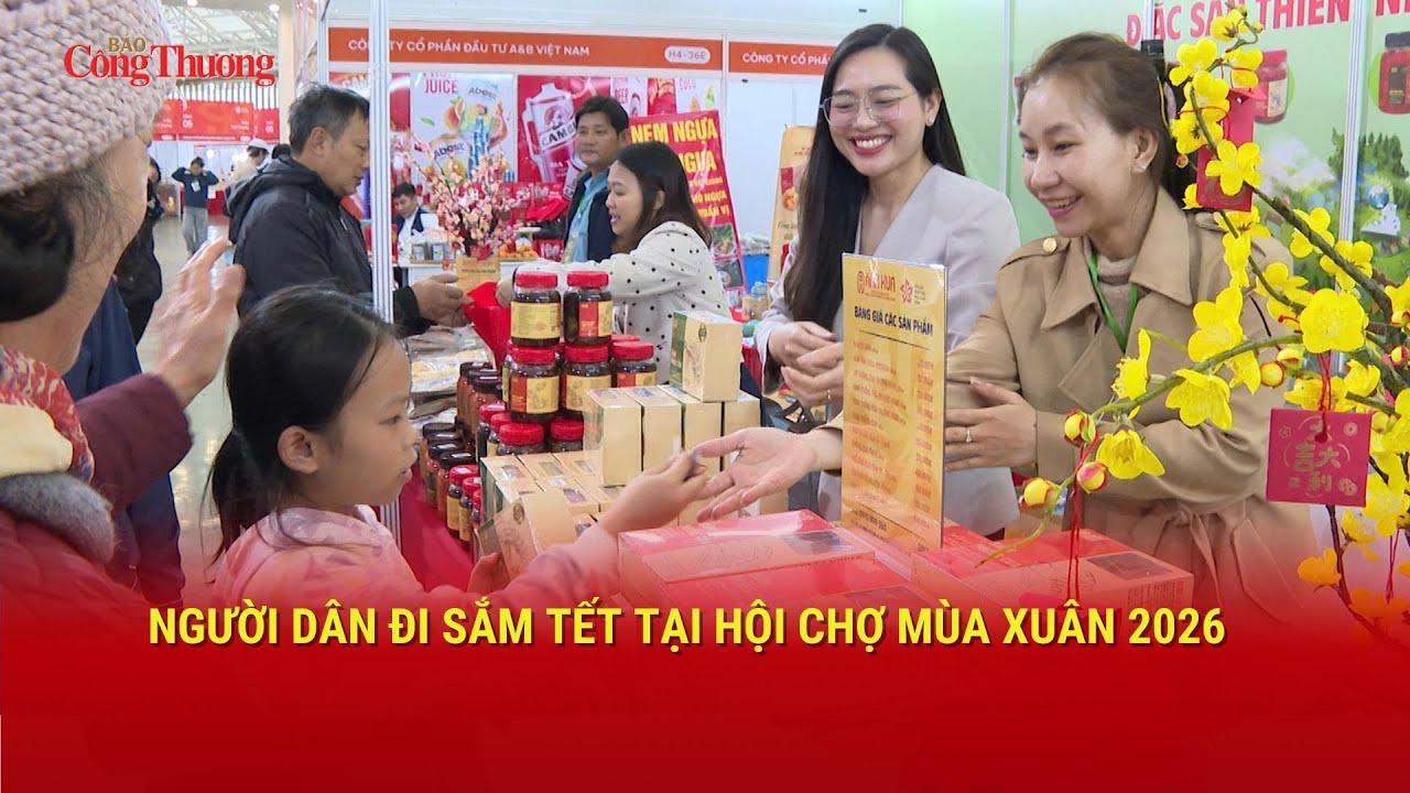 Người dân đi sắm Tết tại Hội chợ Mùa Xuân 2026 | Báo Công Thương