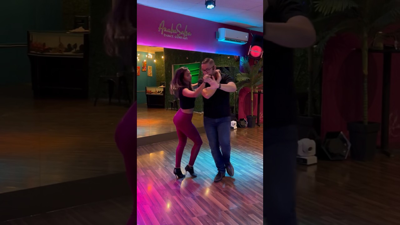 Its bachata time! Enjoy this beautiful & advanced Bachata combination! ❤️ 