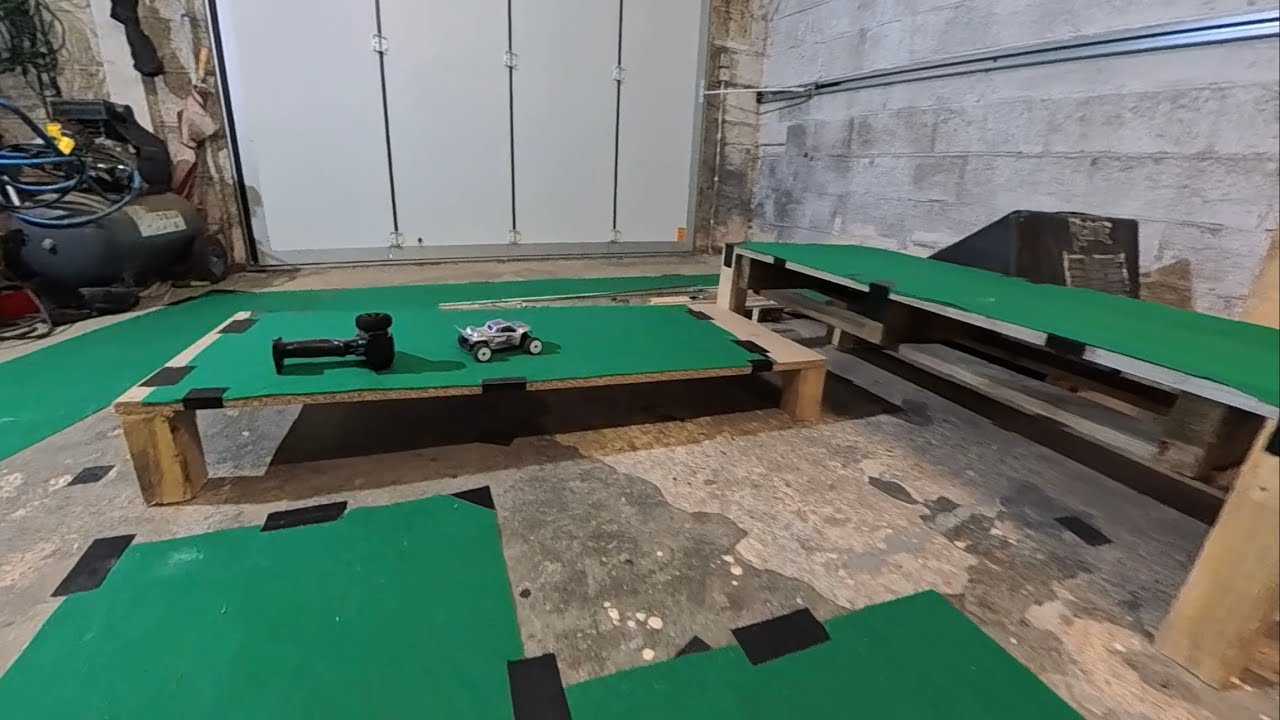 Losi Micro T : test nouvelle piste et saut de vtt