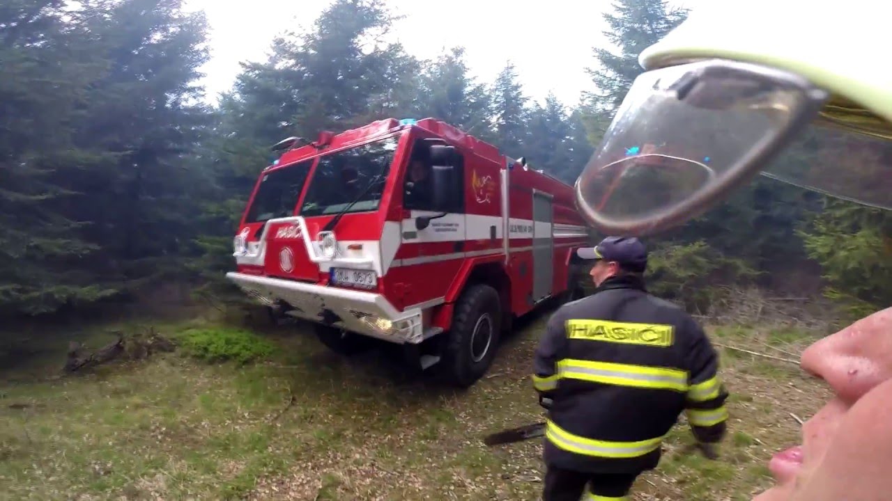 Požár lesního porostu Rotava 8.5.2016