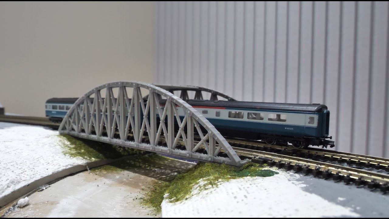Building the new N gauge Layout ,4 x 2 foot, double track Layout Part 2