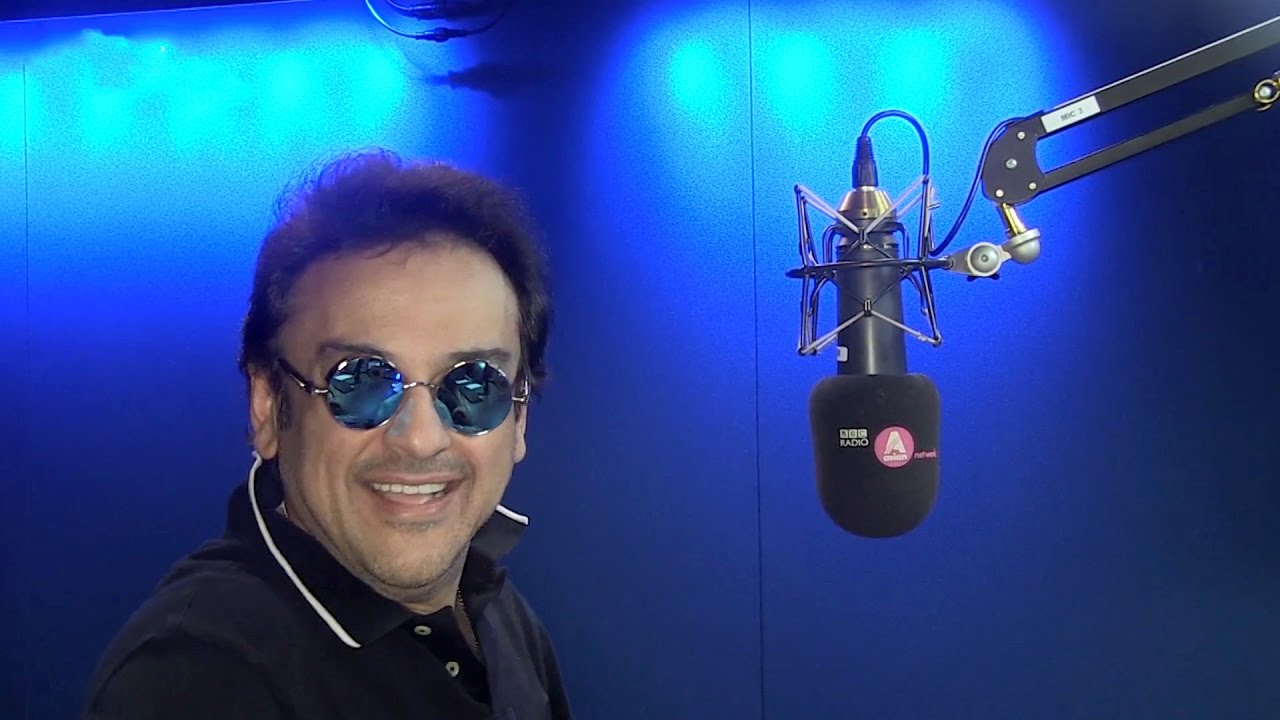 Adnan Sami does Desioke!