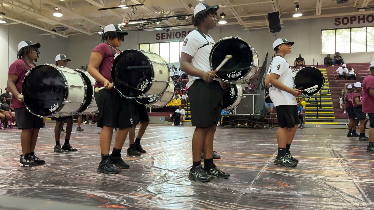 Roosevelt Middle School Drumline ( Battle Of Battery 26)