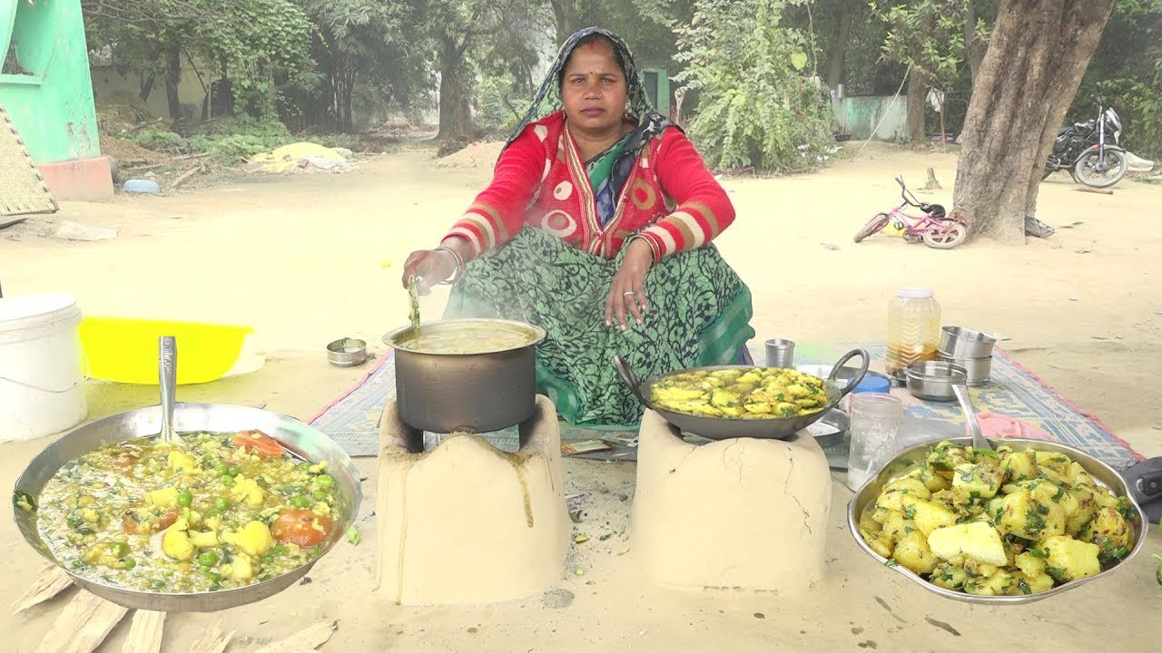 मकर संक्रान्ति के अवसर पर बनाये  खिचड़ी के  साथ आलू दम बनाए तो त्यौहार भूल नहीं पायेगे
