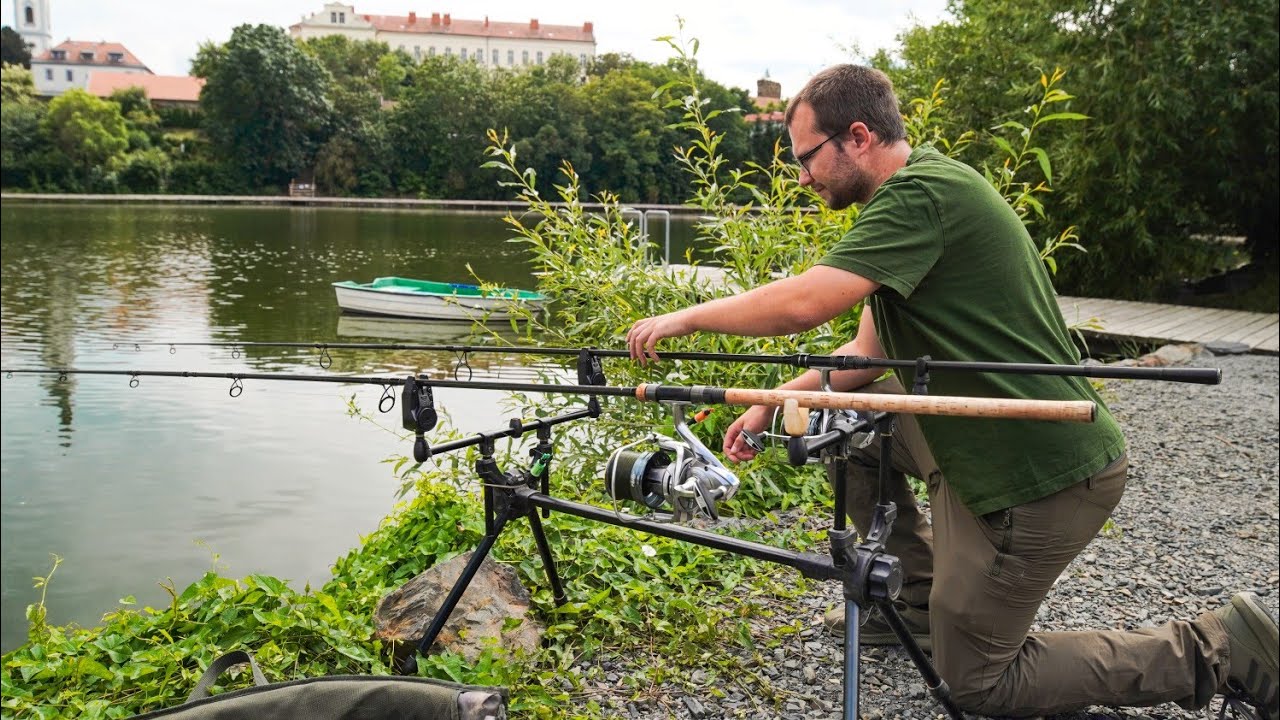 Nestíhal jsem oba pruty! Srpnový lov kaprů pomocí mé method techniky. 
