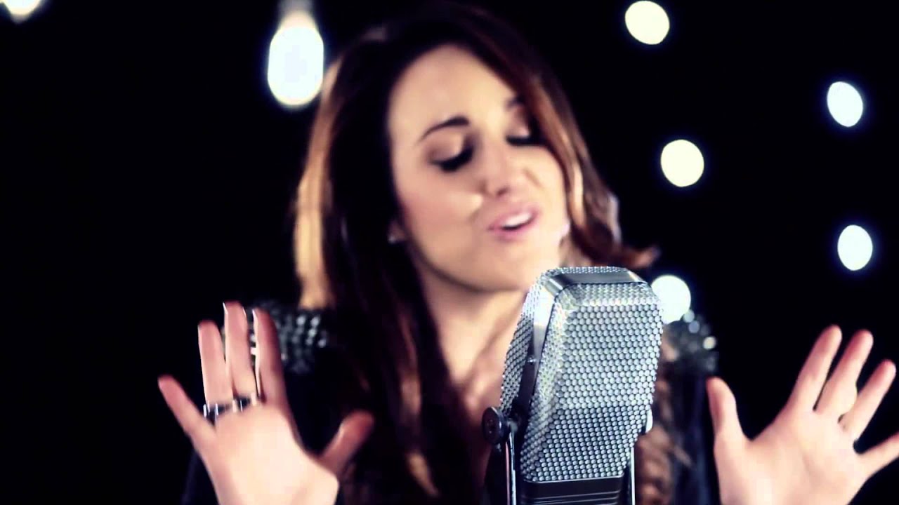 Britt Nicole - Gold (Acoustic Performance)