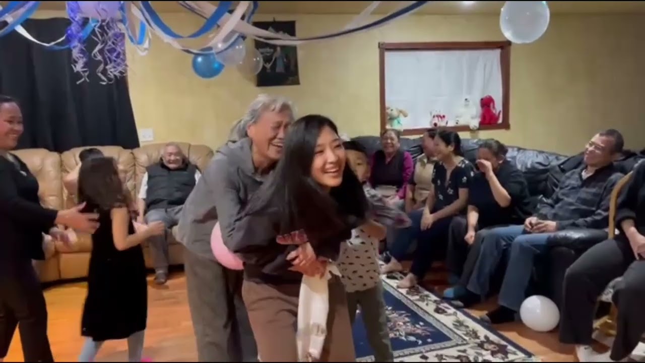 Hilarious Balloon bursting#fungames #Kunkhen birthday🎉