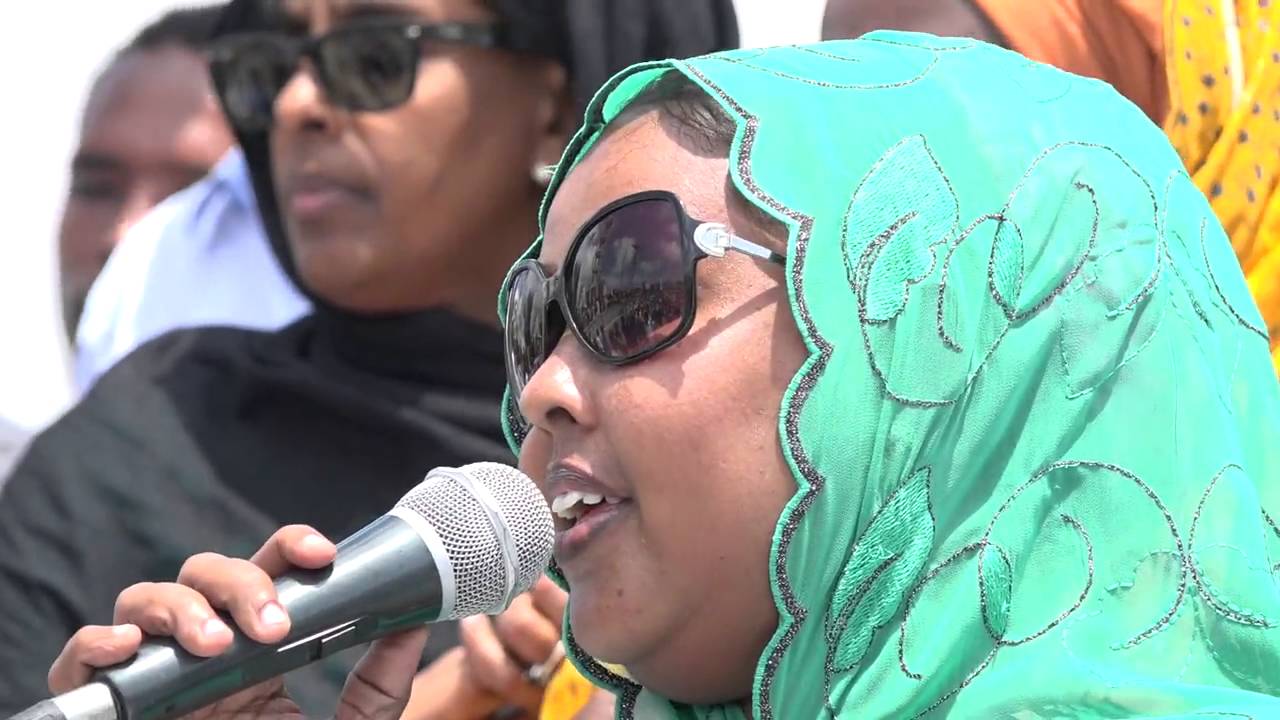 BADDEYDU IIB MA AHA ! (Hees Loogu Jawaabay Kenya) Caasha Kiin Official HD 2016