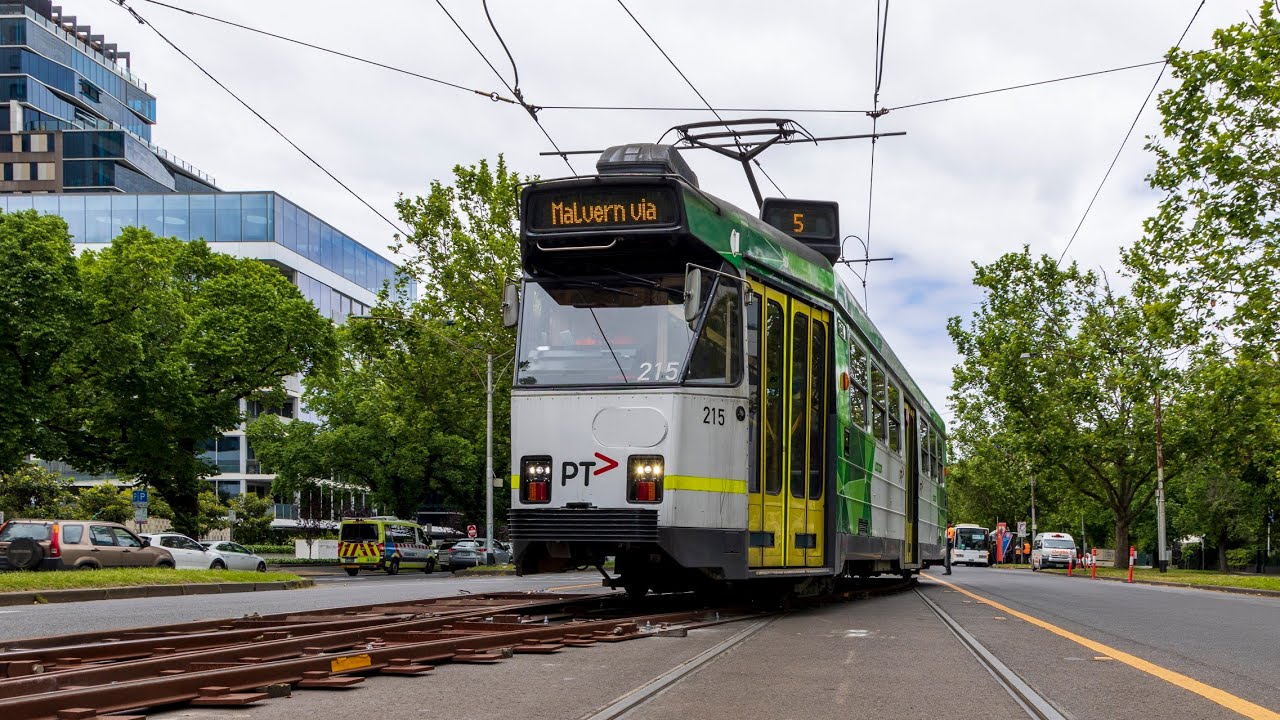 TRAMS TRAVERSING THE PORTABLE SHUNT - Yarra Trams Melbourne