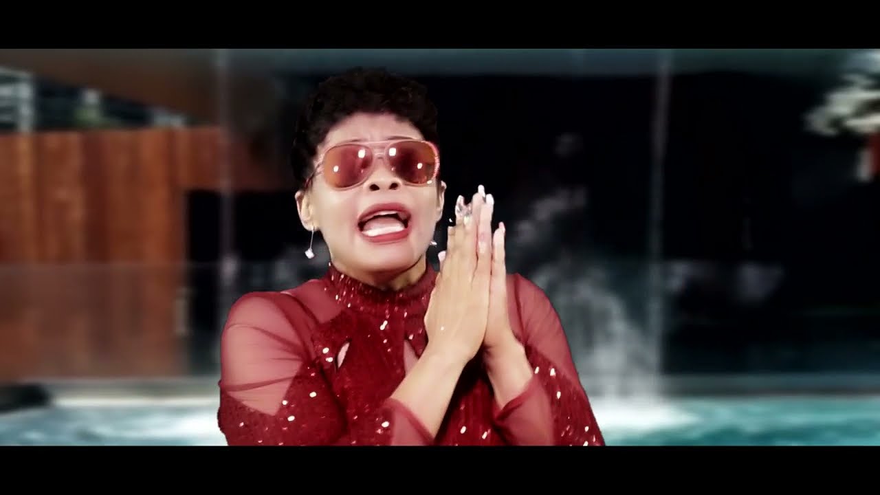 MAROLE TCHAMBA Laisse-moi t'aimer(clip video)