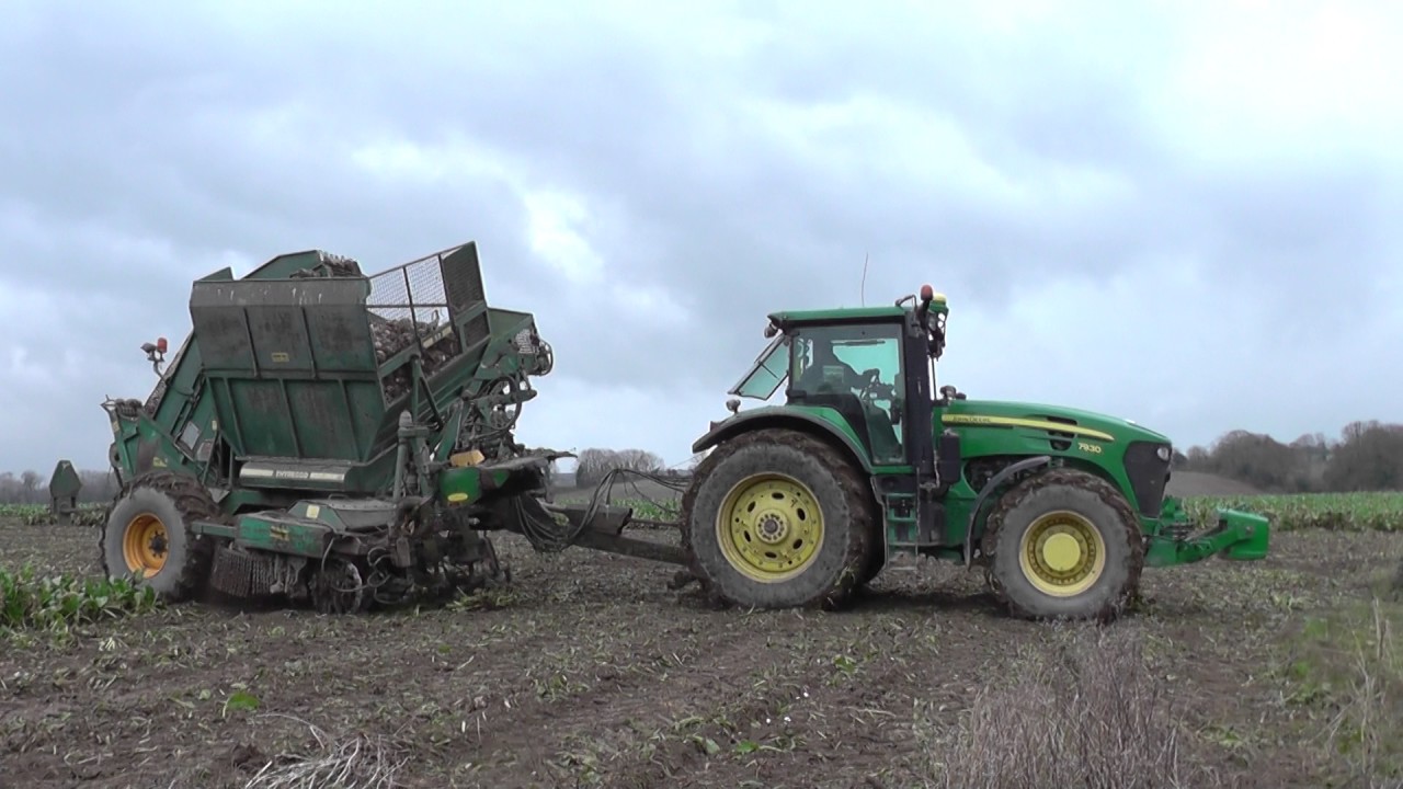 John Deere 7930 Tractor & Thyregod T7 3 Row Beet Harvester