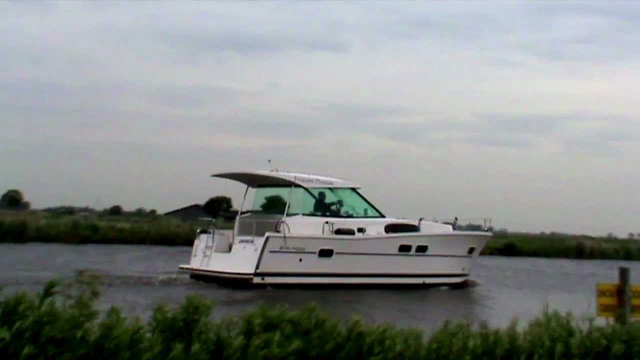 Delphia Escape 1050 - De Hoek Watersport NL - Promotion Video