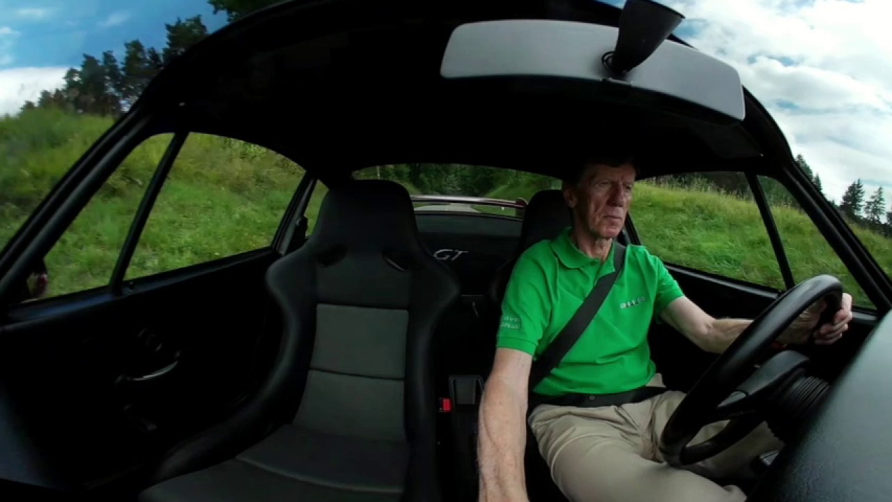 Walter Röhrl 360° Video Experience Porsche 993 GT2 (RAW Footage)