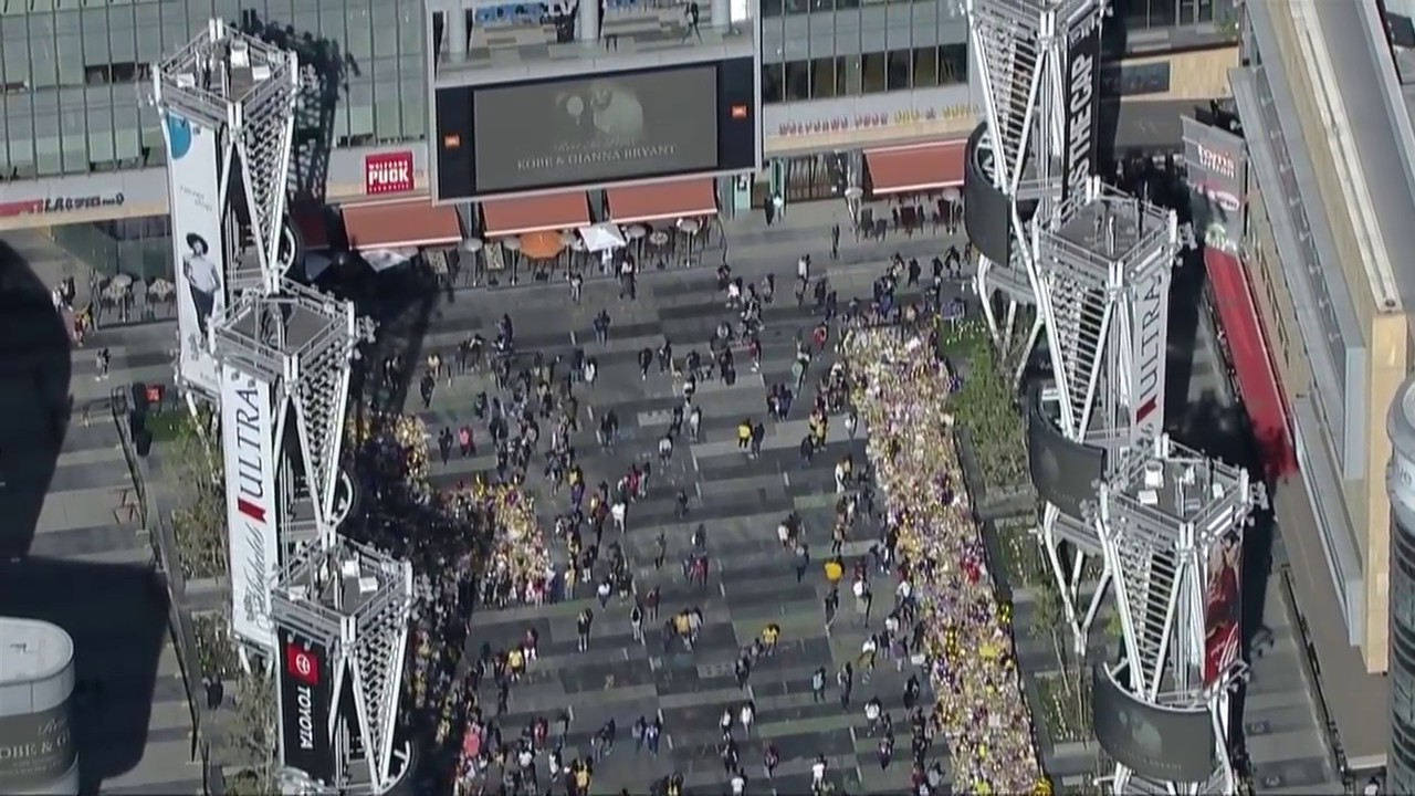 Raw: Fans gather at growing Kobe Bryant memorial at Staples Center | ABC7
