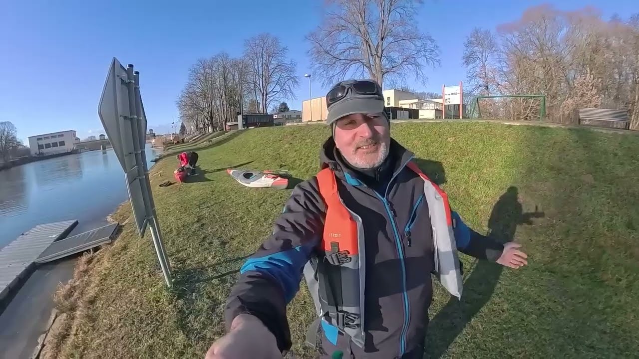 Koncoročná plavba na kajaku po Morave