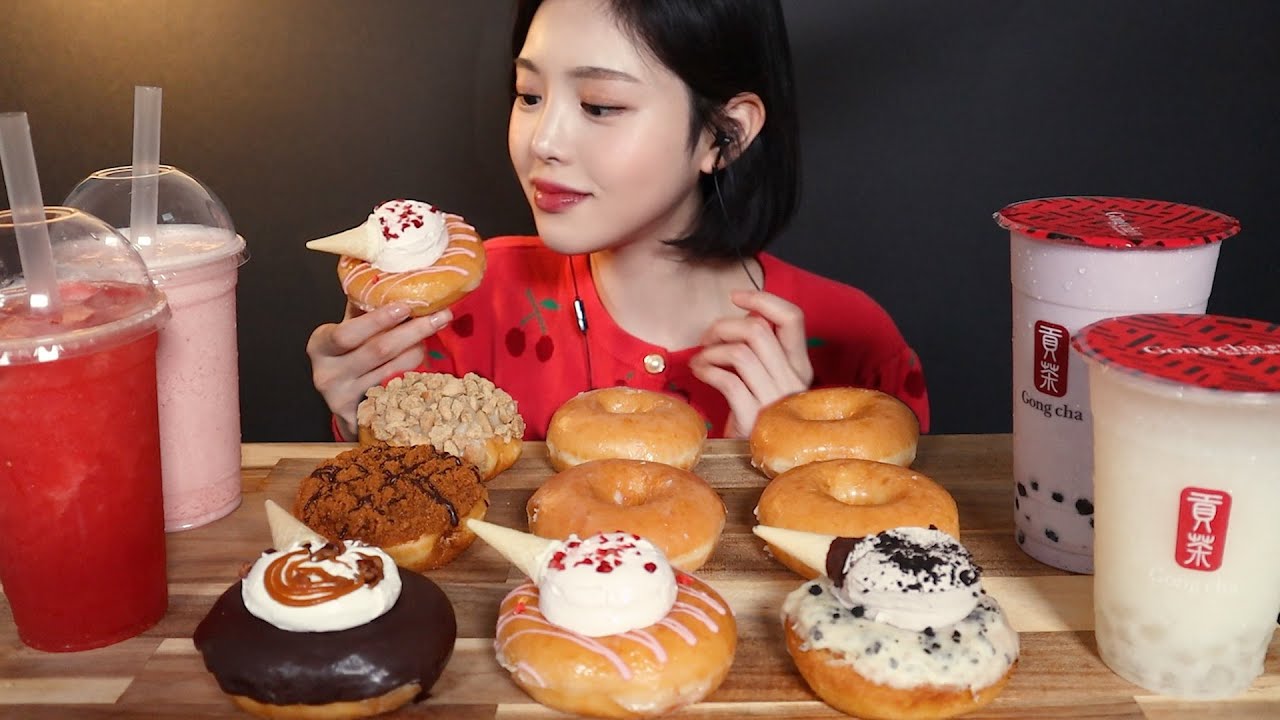 SUB)크리스피 도넛에 공차 버블티 먹방🍩🥤 딸기라떼 수박주스까지 디저트 리얼사운드 Donut bubbletea dessert mukbang ASMR