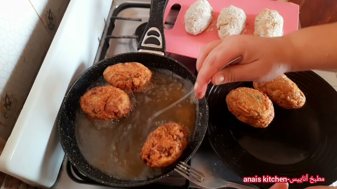 الوصفة لي ماعادتش تخطيني  بالبادنجان والبطاطا بنينة بزاف ولادي يلحسو صباعهم معاها