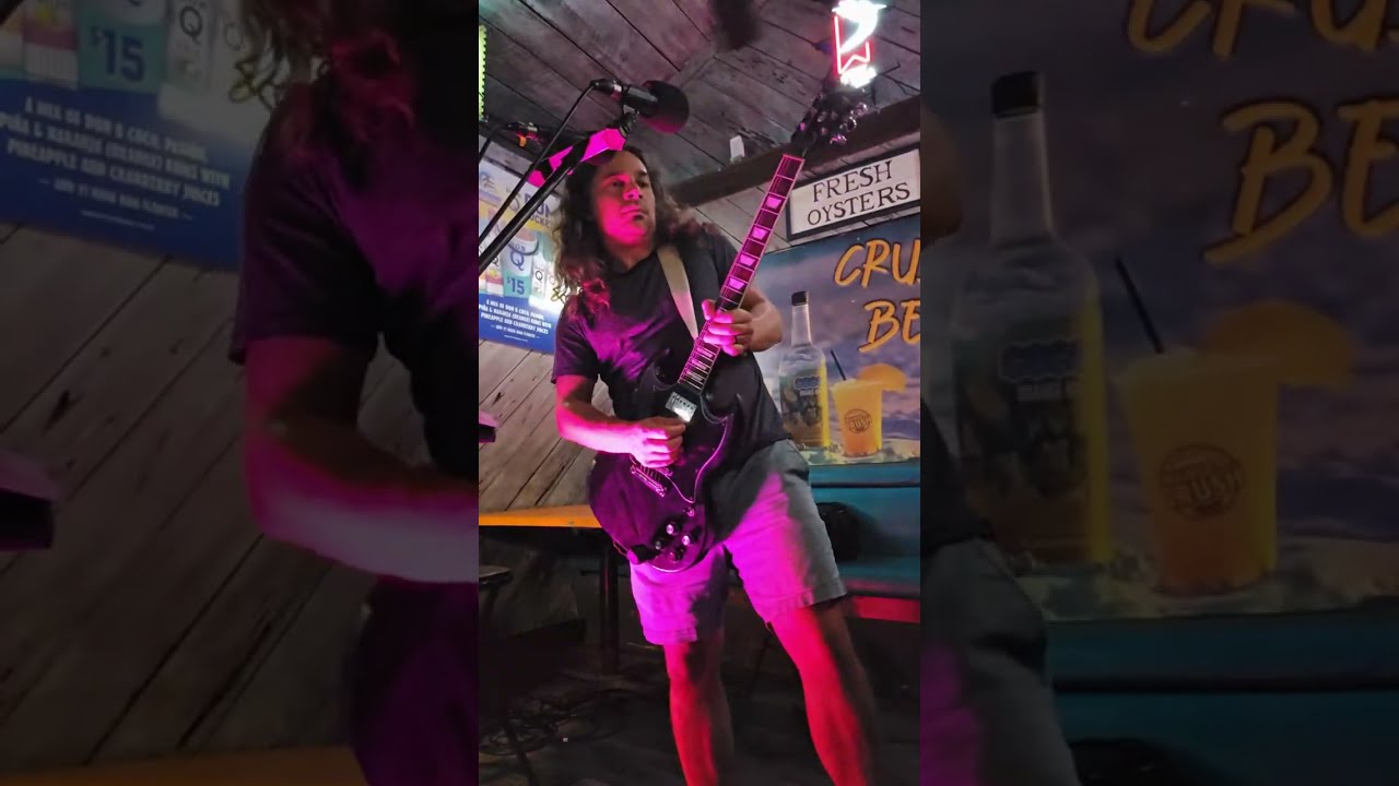 Cocos Crush - North Beach | Clearwater Beach, FL | #Shorts #LiveMusic #LiveLooping