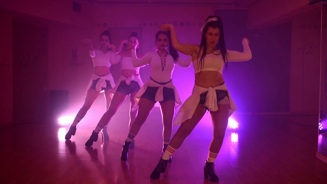 Demy - Έ&lambda;&alpha; (Choreography by Ria Tsapa)