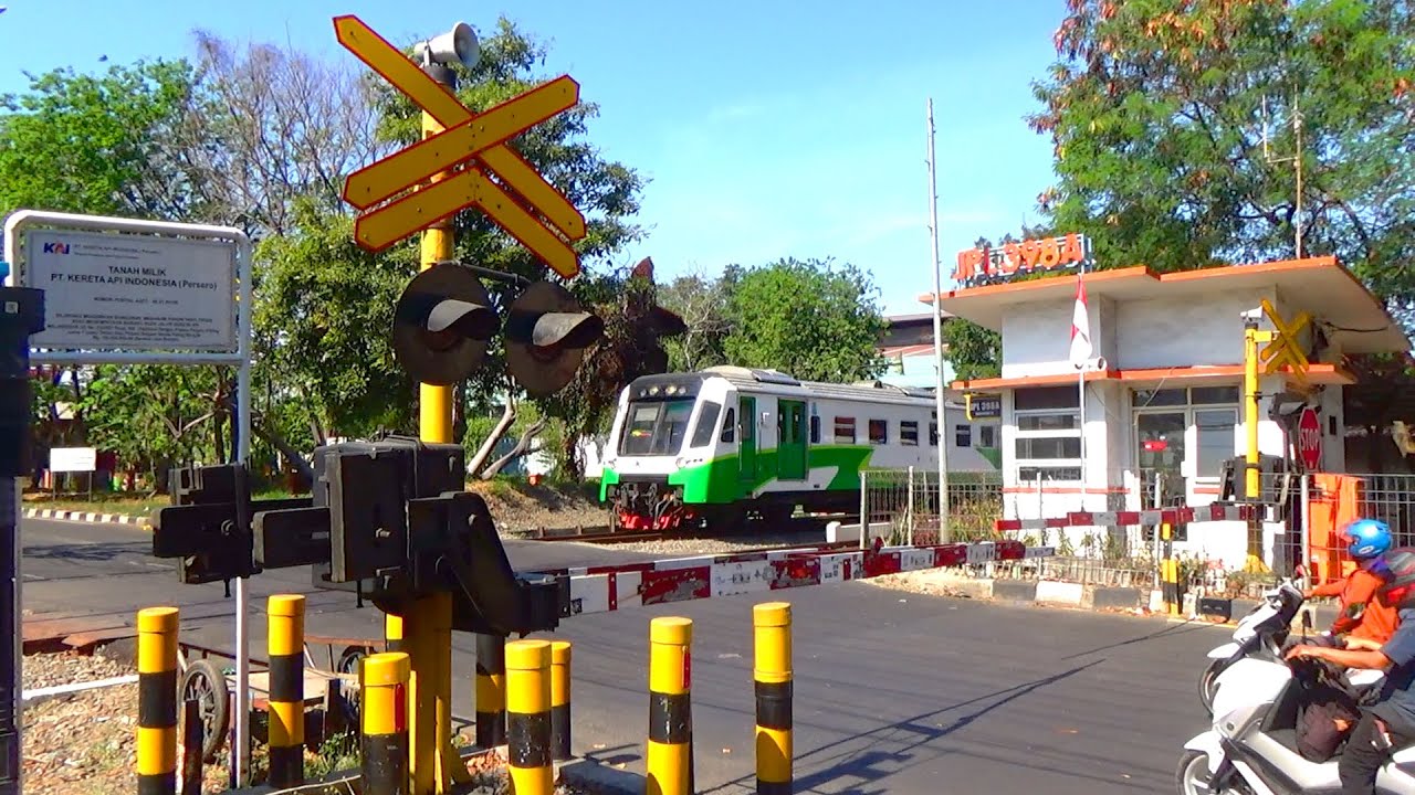 Perlintasan Kereta Api Margomulyo (Update Sirine September 2025)