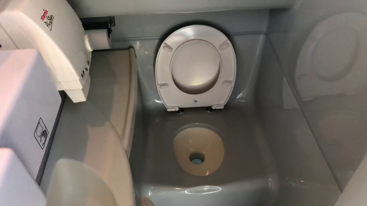 Flixbus -WC takarítása... mégsem akkora Mumus?