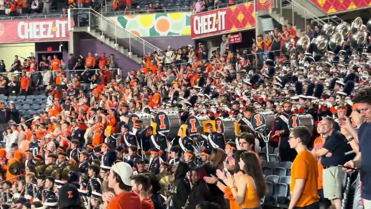 The fights songs of Illinois performed by the @MarchingIllini  Illinois Loyalty & Oskee-Wow-Wow.