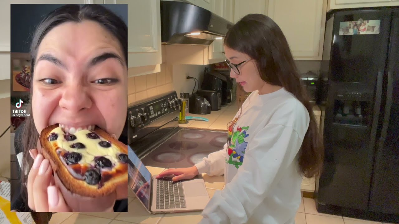 Siguiendo una receta de TikTok con insomnio