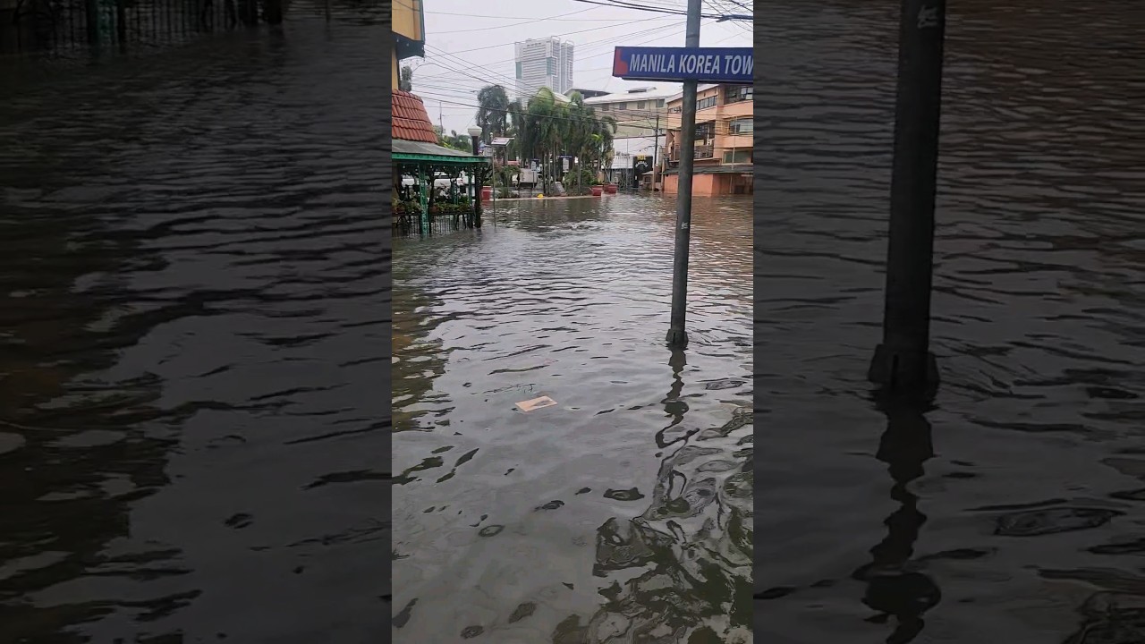 Flooding in Manila #manila #philippines #typhoon
