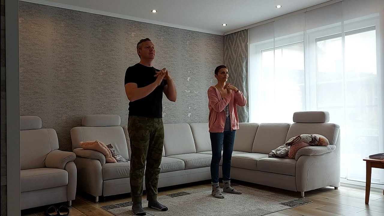 Воскресный денёк/ Зарядка для спины 🧎‍♀️🧎‍♂️