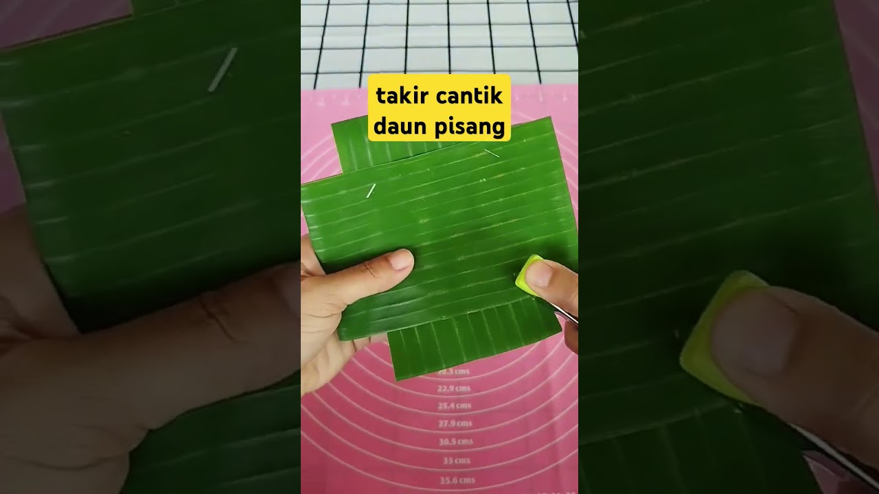 Tutorial Membuat Takir Unik dari Daun Pisang