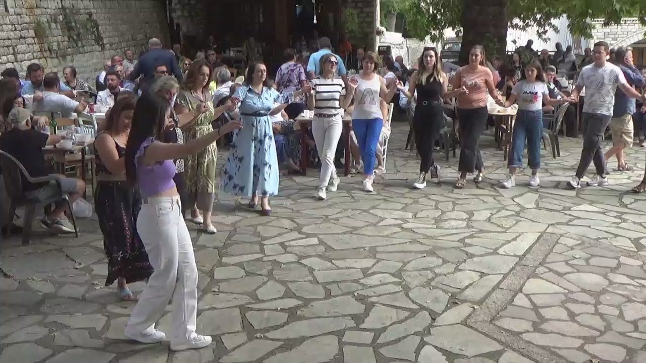 Γλέντι μετά την Θεία Λειτουργία για τον  Αγιο Μάμα στο Χαλίκι Ασπροποτάμου  Δευτέρα 2/9/2024