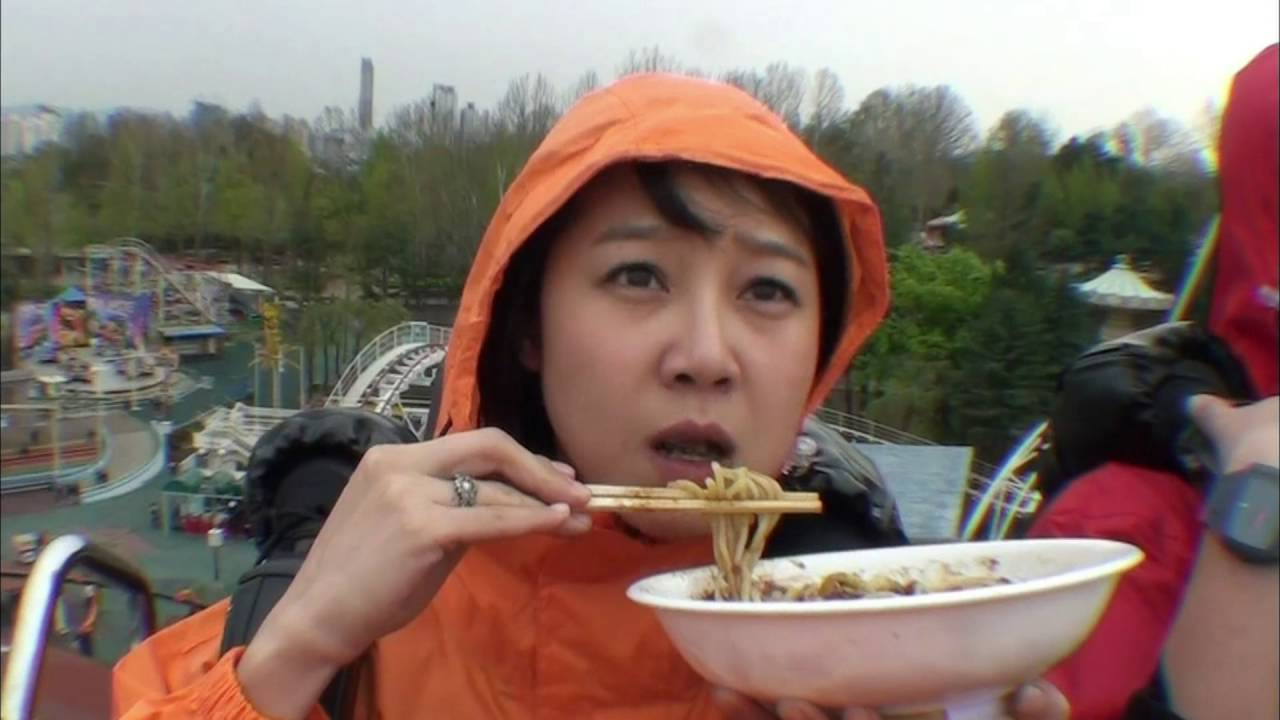 【TVPP】Kong Hyojin - Eating jajangmyeon from the Roller Coaster, 공효진 - 롤러코스터에서 자장면 먹기 @Greatest Love