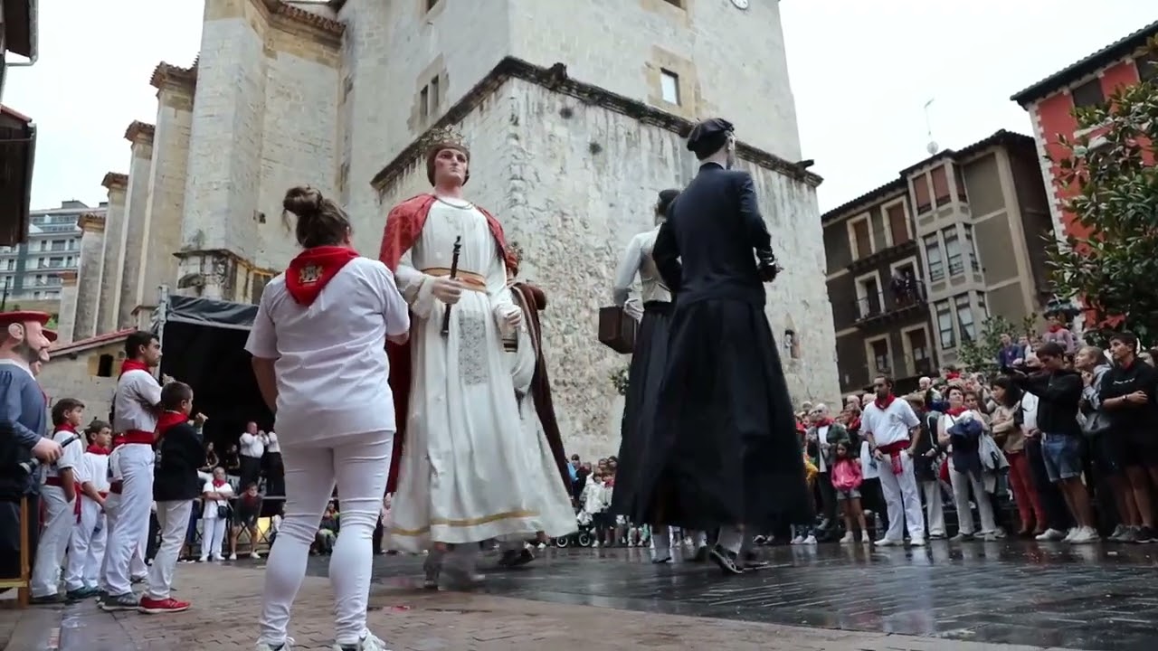 Gaiteros de Estella. Deba. Despedida de gigantes, 2022. Jota del engaño