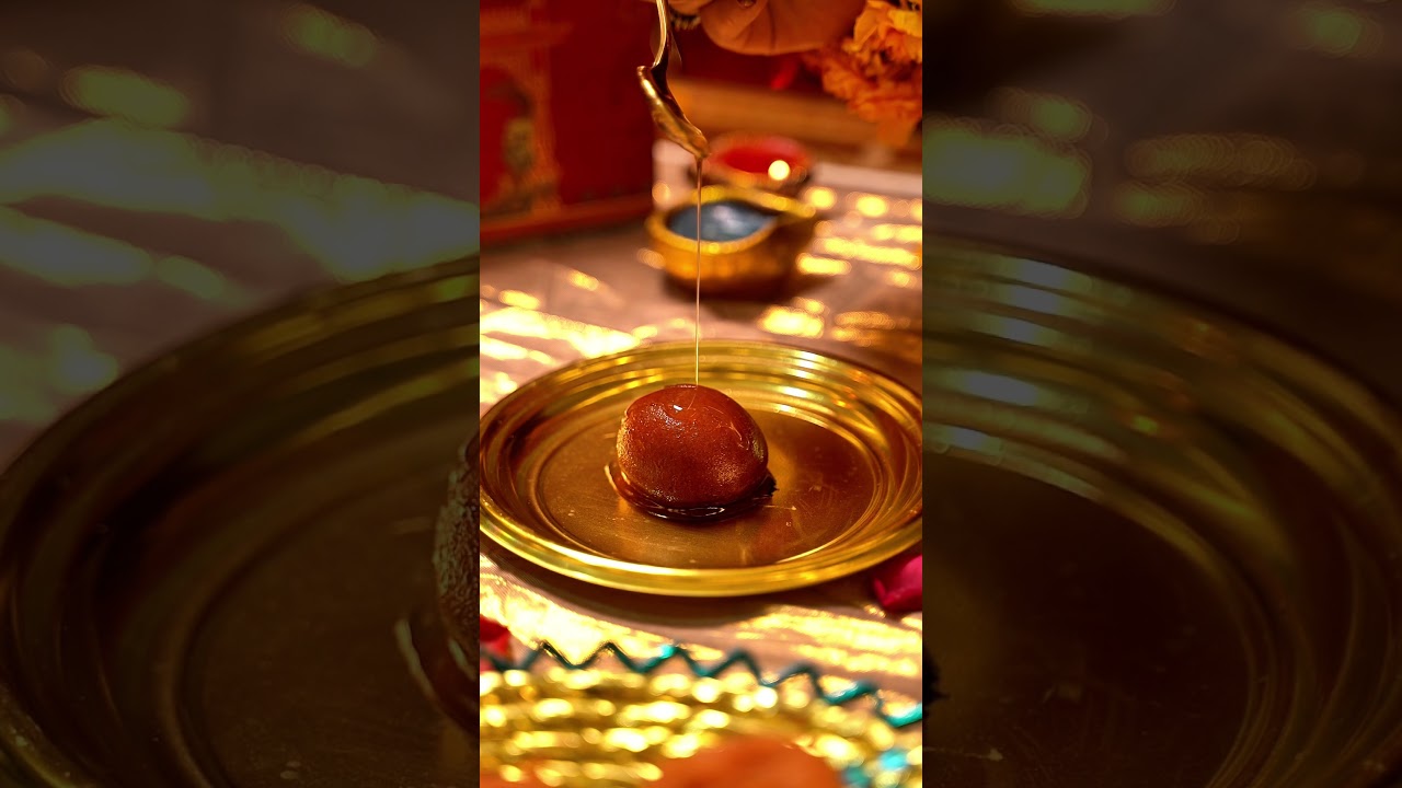 Shaadi Season Ka Show-Stopper: Rasheed Sweets Gulab Jamun!