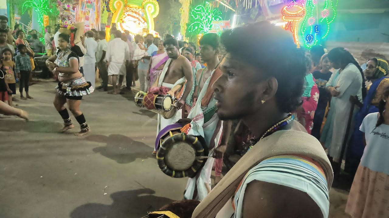 நான் பாக்குறேன் பாக்குற பாக்காம எங்க போற பாடல் 