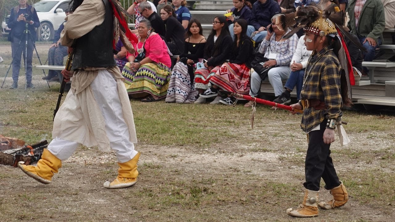 A Healing War Dance, The White Mountain Apache Crown Dancers & Joe Tohonnie Jr