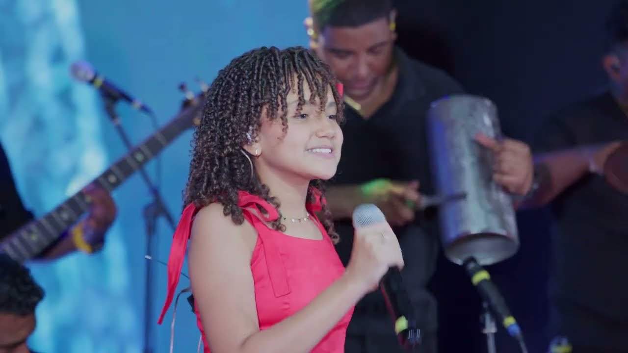 Andrea Sofia-Vientos de Navidad (Live Sessión)