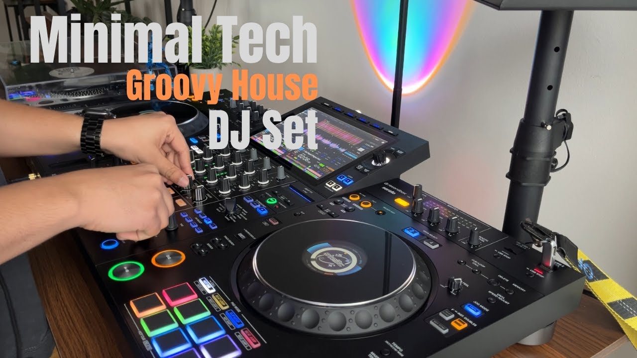 Stellic - Minimal Tech & Groovy House DJ Set
