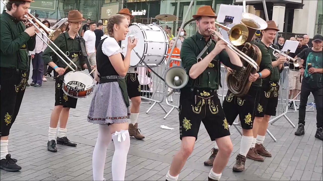 The Oomparty Band..