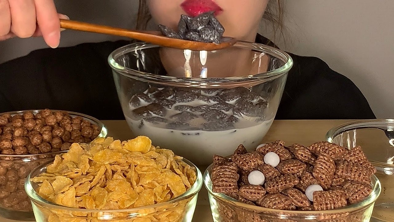 ASMR 허쉬초코크런치, 코코볼, 콘푸로스트, 첵스초코 먹방 Cereal MUKBANG Eating Sound