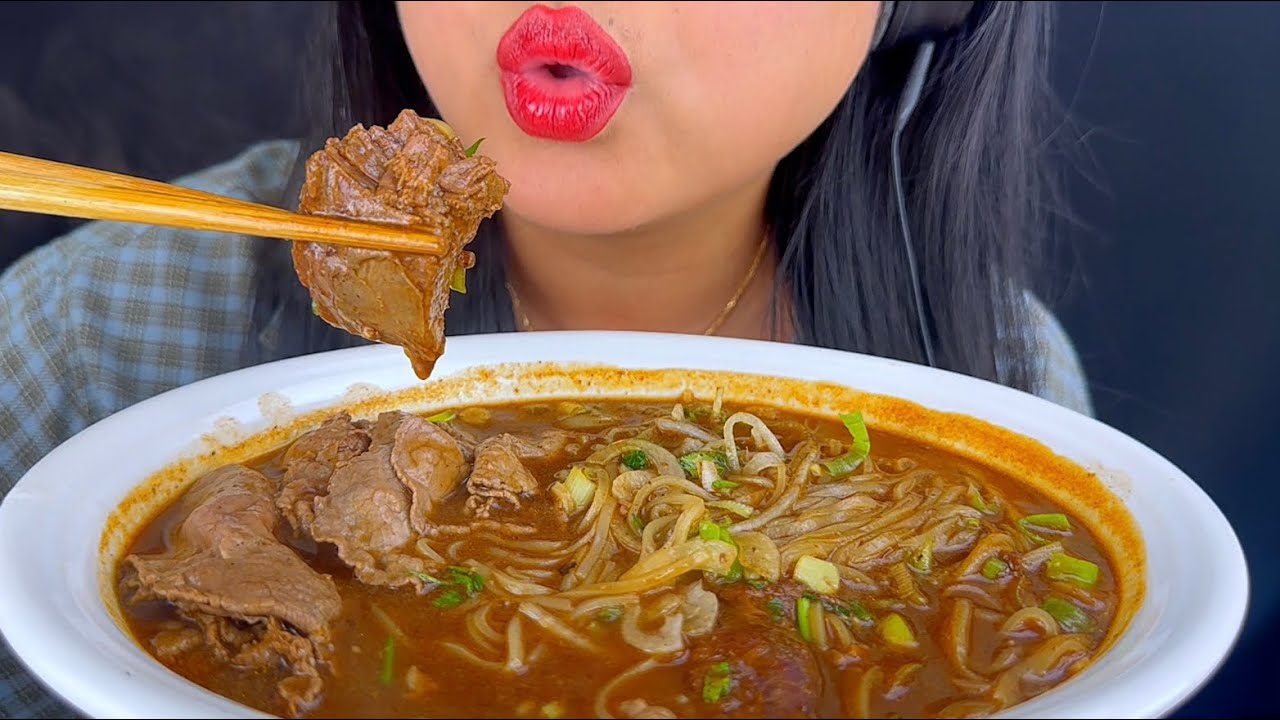 ASMR Eating Birria Ramen ASMR Phan 
