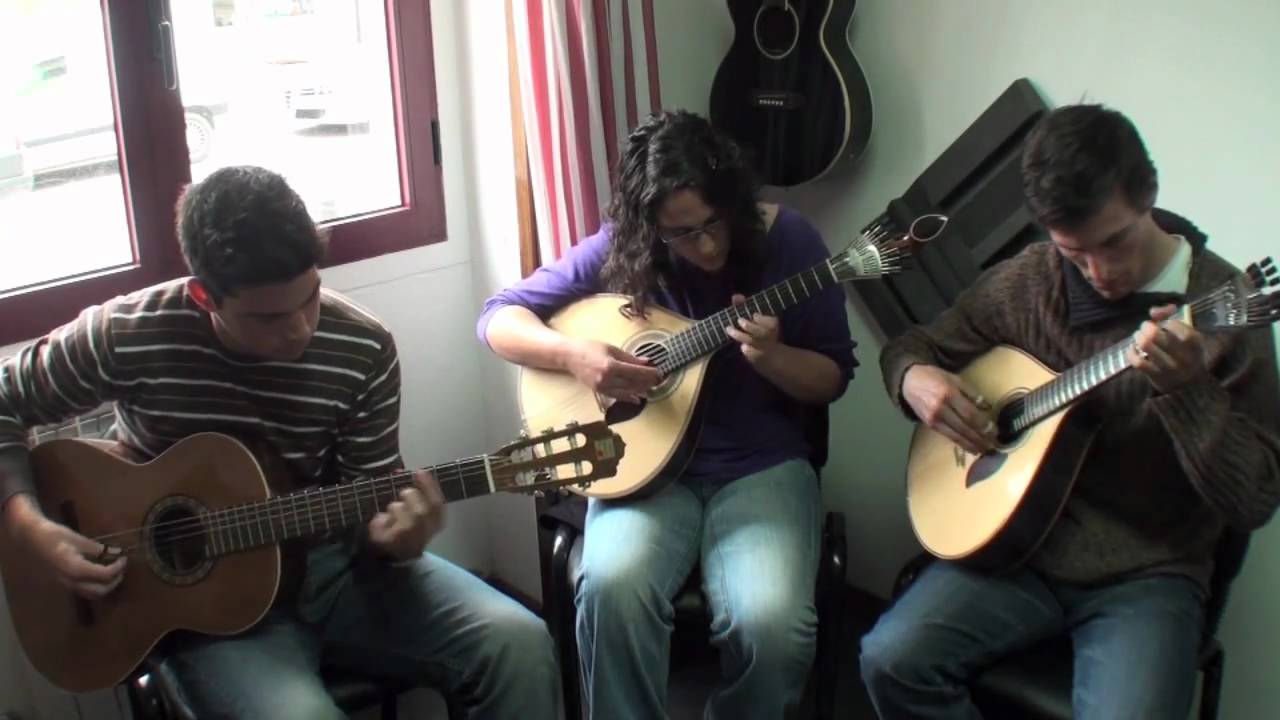 Joel e Carina guitarra portuguesa Coimbra "Variações sobre o Mondego" Gonçalo Paredes prof  Ricardo Silva Março2011