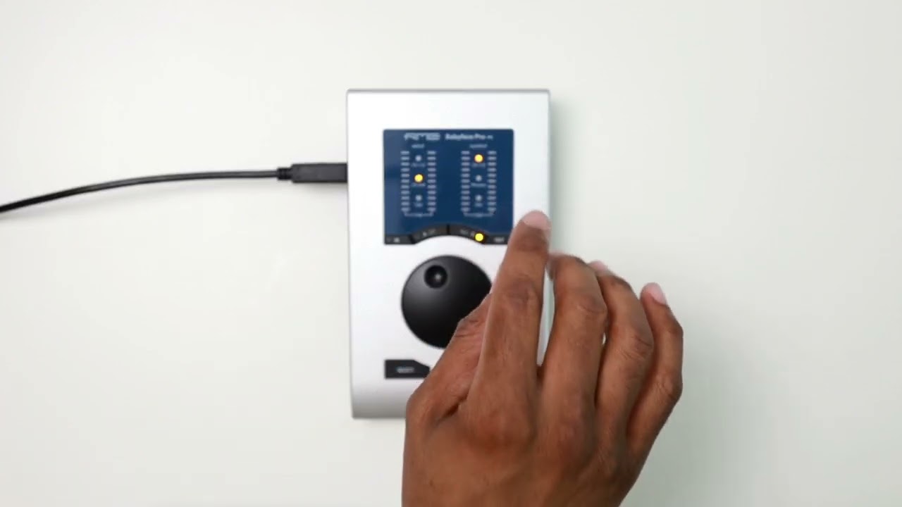 RME Babyface PRO: full control with the device buttons. Monitoring control, stand alone operation.